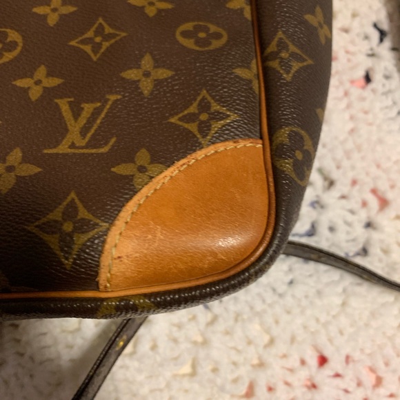 Authentic Louis Vuitton Monogram Danube GM bag - Picture 6 of 16